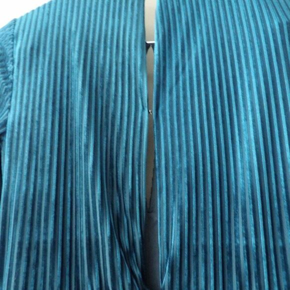 RYSE Dress Womens Small Blue/Teal Striped Ruffle Hem Mini Velvet Cocktail‎ - Picture 12 of 14